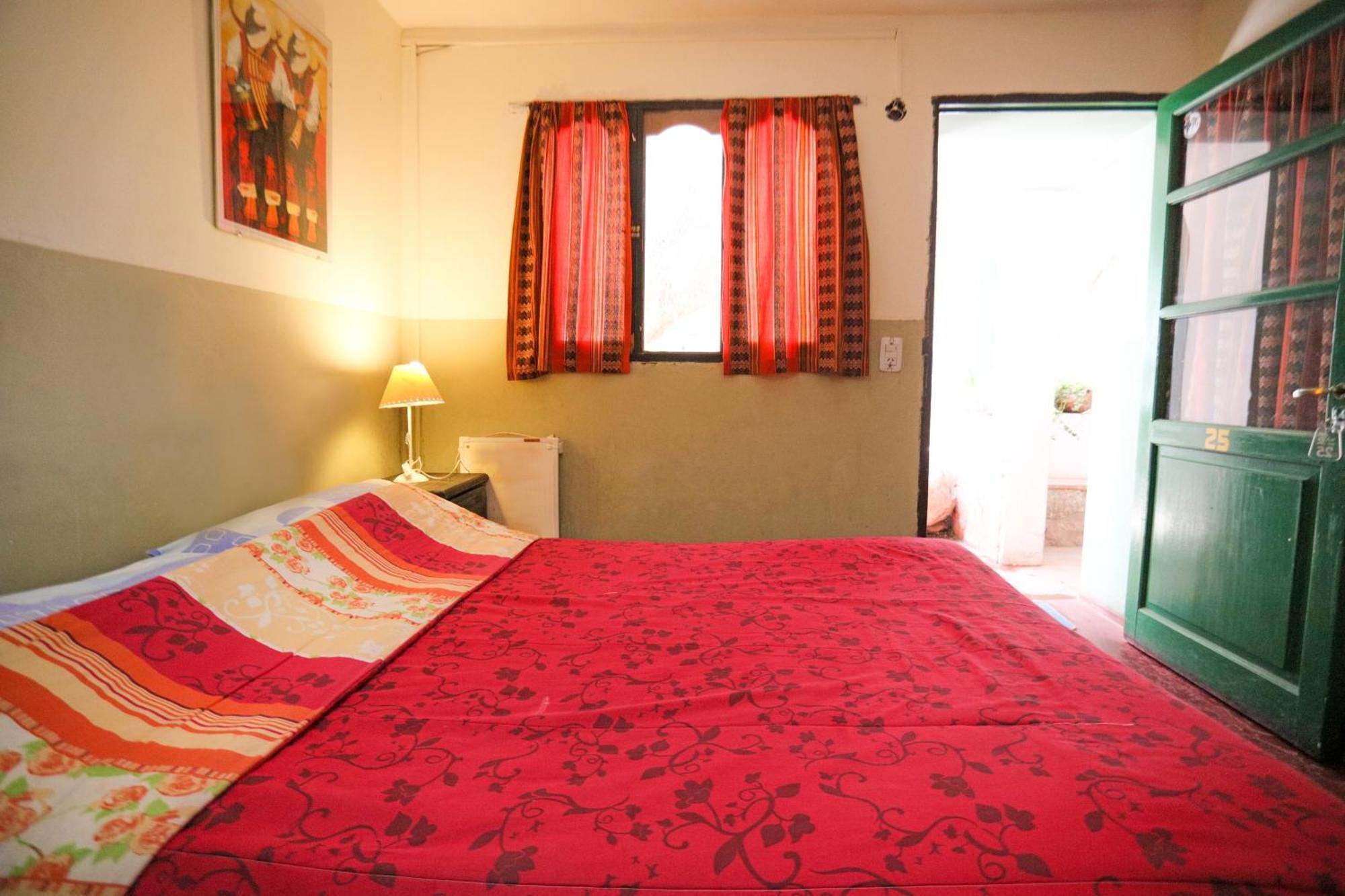 Hostal Waira *